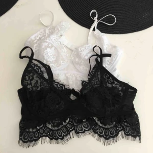  - Fina spets bh-ar från na-kd. Oanvända,prislapp kvar. Säljer pågrund av att de är försmå. Köp båda för 150 eller en för 100