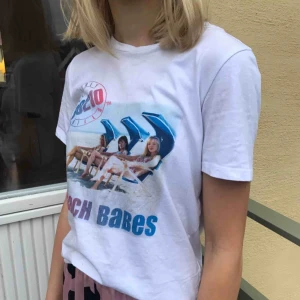  - As snygg tisha från Beverly hills 90210, sparsamt använd⚡️ storlek xs men passar s o m också!