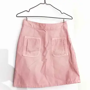Superfin rosa kjol från Co & Ords. Helt ny med lapp kvar! 