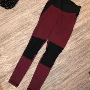  - Träningstights strl S 100kr