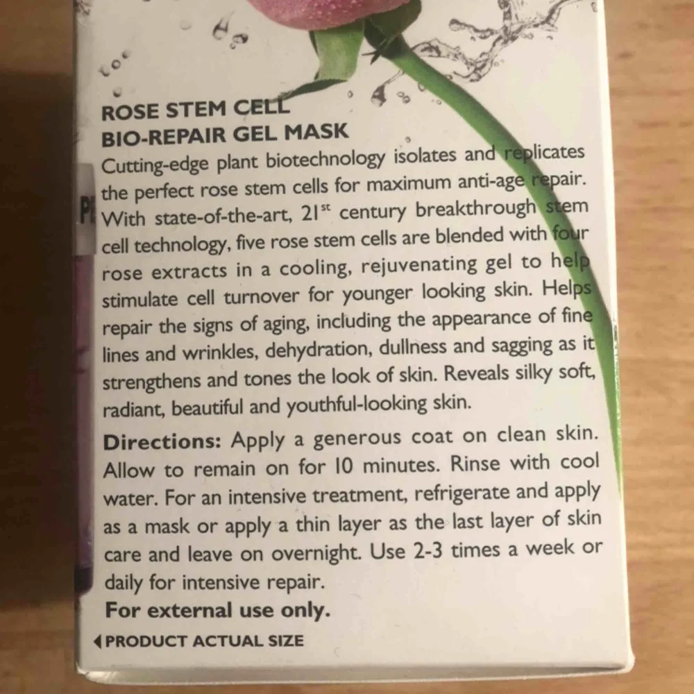 Peter Thomas Roth- Rose stem cell bio repair gel mask.  En otroligt grym ansiktsmask som ger lyster. Använd ett par gånger men nästan 90% av masken finns kvar.. Övrigt.