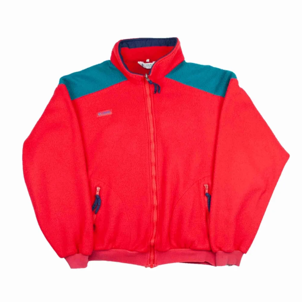Vintage 90s Columbia fleece sweatshirt sweater in red and green Some flaws SIZE Label: XL Measurements (flat): length: 63 pit to pit: 73 sleeve inseam: 54 Free shipping! Read the full description at our website majorunit.com No returns. Tröjor & Koftor.