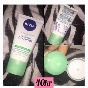 Nivea ansiktskräm 💎 Använd 2-5ggr 👌🏼 Frakt tillkommer på 20kr📦 Fast pris✅