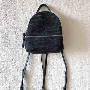 Mini-ryggsäck från zara ✨