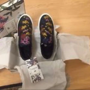  - Awesome shoes ERDEM x H&M