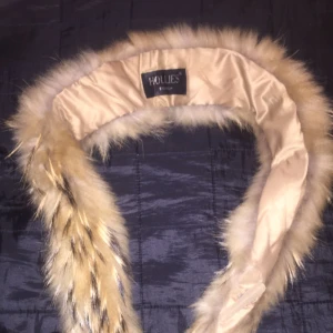  - Pälskrage fin med skinnjacka