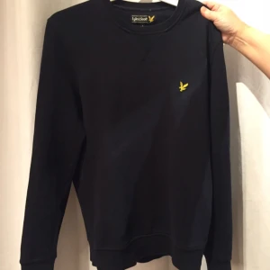  - Lyle &scott tröja, bra skick o ej använd