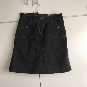  - Snygg kjol från Vera Moda! 