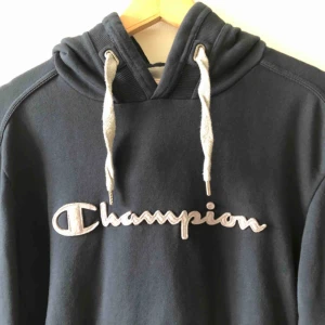  - Large på lappen sitter som medium. 