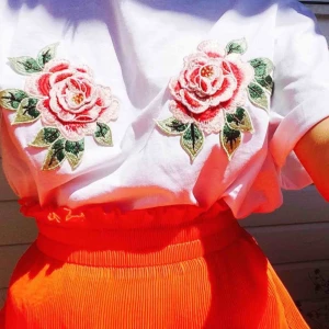  - Orange kjol i storlek S. 90 kr INKLUSIVE frakt🌸🌸