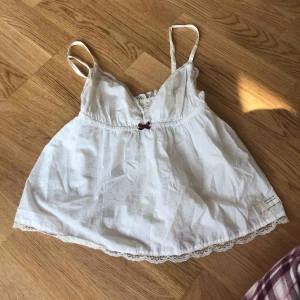  - Oddmolly linne som är perfekt till sommaren super bra skick o knappt använd 