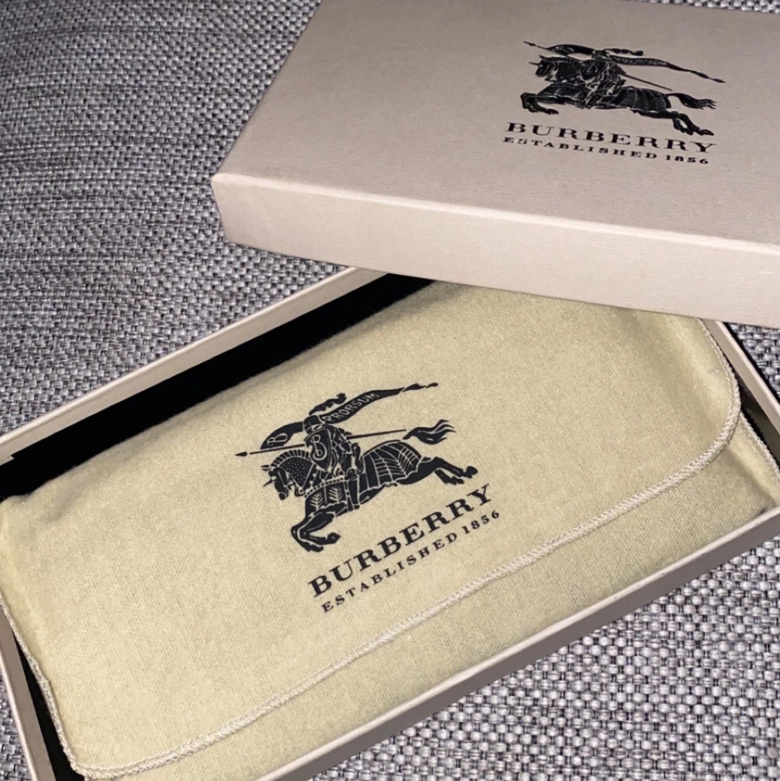 Burberry plånbok - 90