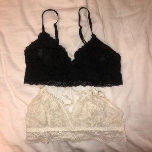Bralette från hm strl s - Två superfina braletter ifrån hm tror jag, båda i strl s. En för 60kr båda för 100🥰 frakt 22kr💖