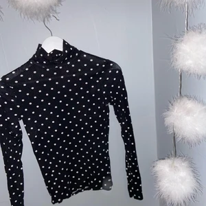 Ginatricot polotröja strl XS - Köpt för ca 1 år sedan på Ginatricot. Nypris: 159kr