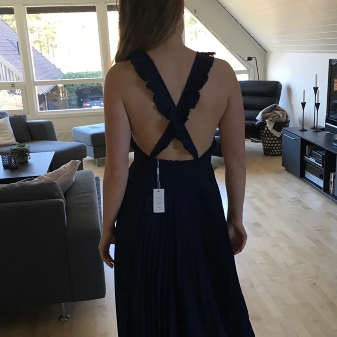 Marinblå balklänning med kryss i ryggen - 90