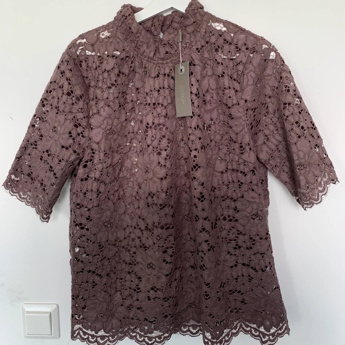 Lila blus från Gustav