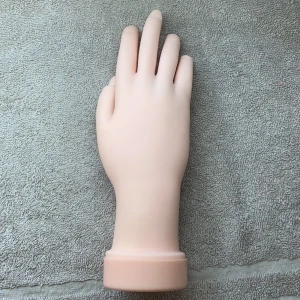 Övningshand naglar  - Övningshand till naglar