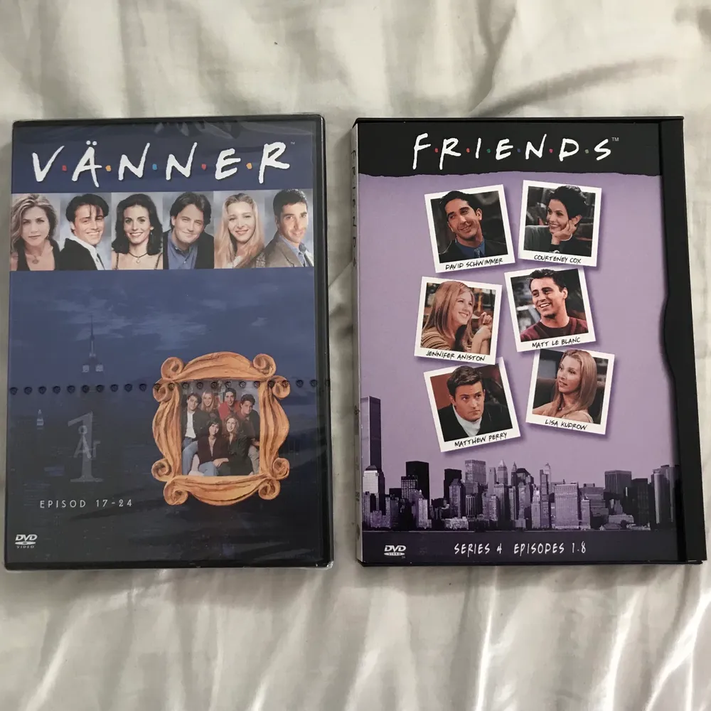 Några avsnitt av Friends på dvd. 20 kr för en och 30 kr för båda:). Övrigt.