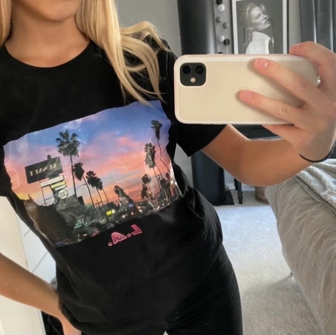 Svart t-shirt med tryck från bershka 