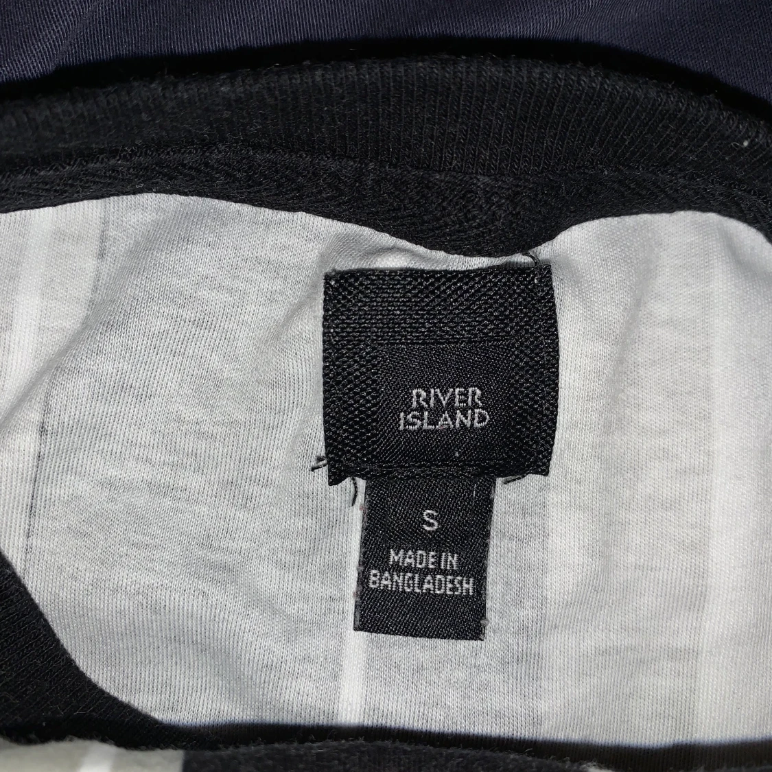 River Island Grå Mönstrad t-shirt (Small) - 91