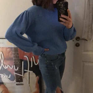 Tröja från clockhouse - Shit snygg tröja från Clockhouse I berlin. Storlek XL men det e små i storleken så det passar mig som vanligtvis har S/M