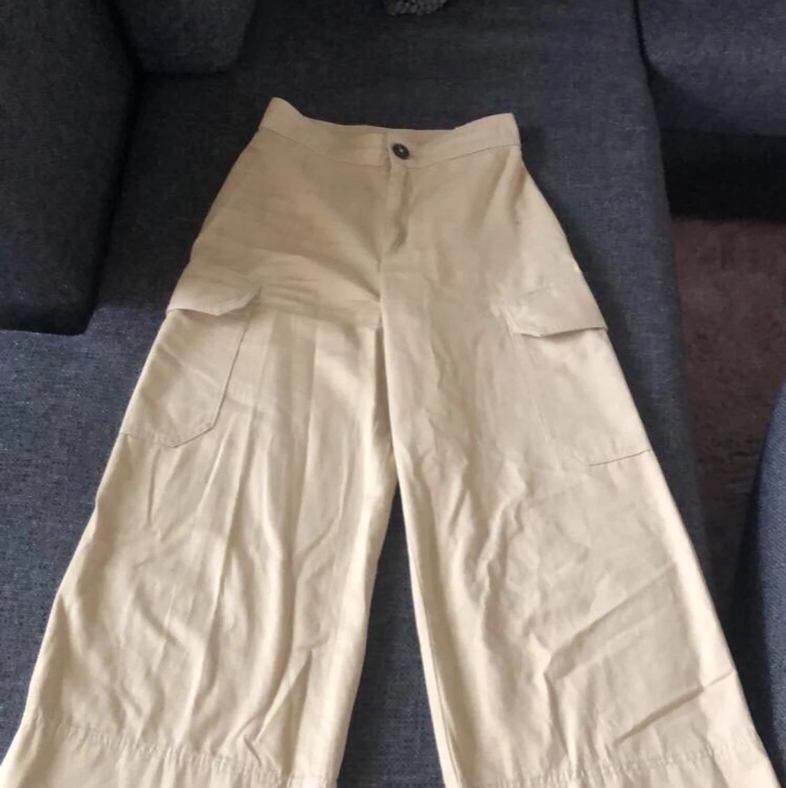 Monki byxor, beige, size 34 - 90