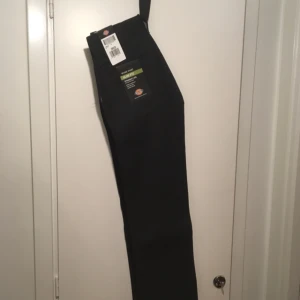  - Dickies slim straight chinos helt nya oanvända