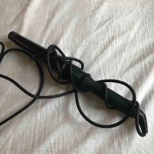  - Locktång använd en gång. Stora lockar med smal finish. 