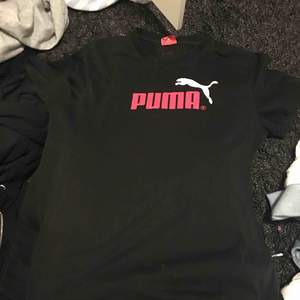 Puma tröja i storlek M 