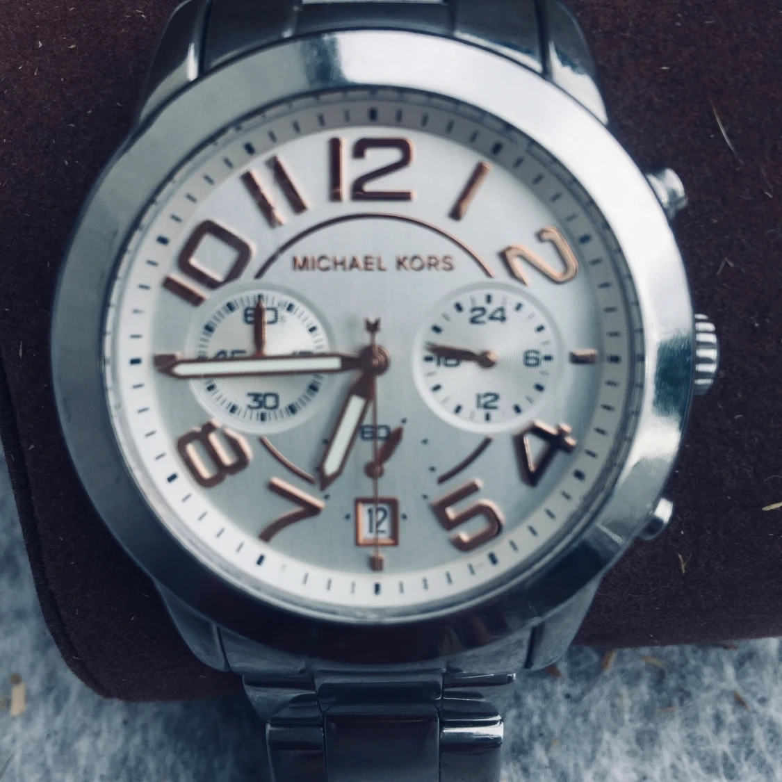 Michael kors klocka  - 90