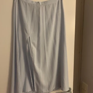 NAKD Kjol - Fin kjol perfekt till sommaren från NAKD. Fraktkostnad 44kr. Skriv vid intresse!💕