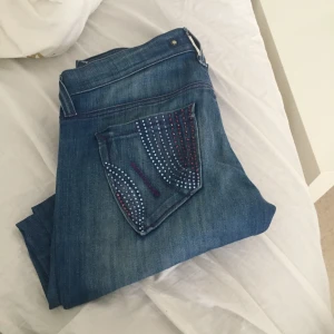  - Jeans från fornarina