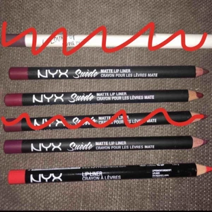  - Colourpop och Nyx läppennor: 40 kr/st. Bh Cosmetics, City Color och H&M Beauty: 20 kr/st. Köp fler och få paketpris!
