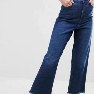 Vida mörkblå jeans  Använda ett fåtal gånger Petite- stl 24/30 