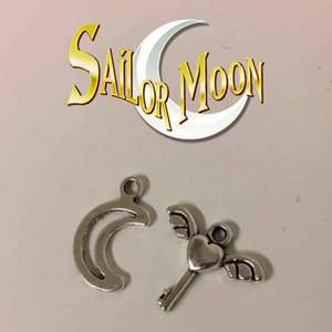 Sailor moon inspirerande berlocker. Aldrig använda! Fri frakt 💌 