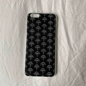  - Bring me the horizon-mobilskal som passar till iphone 8! Knappt använt! Frakt tillkommer💛✨