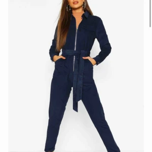  - Säljer pga fel storlek. Endast testad och lappen sitter kvar. 260 kr ink frakt eller 200 och möts upp i Stockholm. 