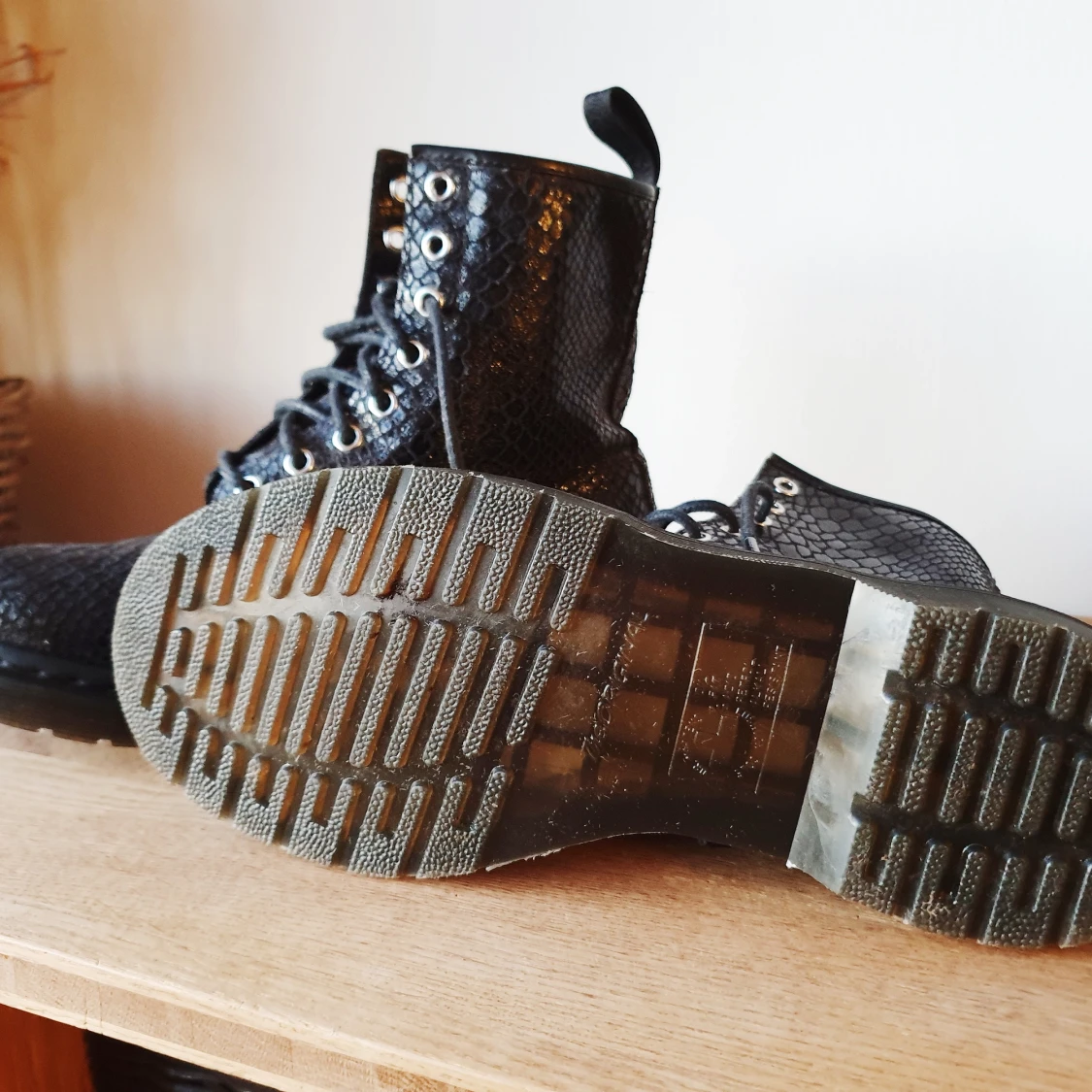 Dr Martens Snakeskin - 90