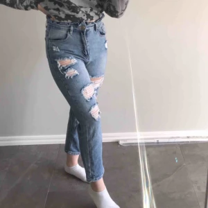  - Köpta från Shein. Använd endast ett fåtal gånger då det inte riktigt var min stil, så väldigt fint skick! 