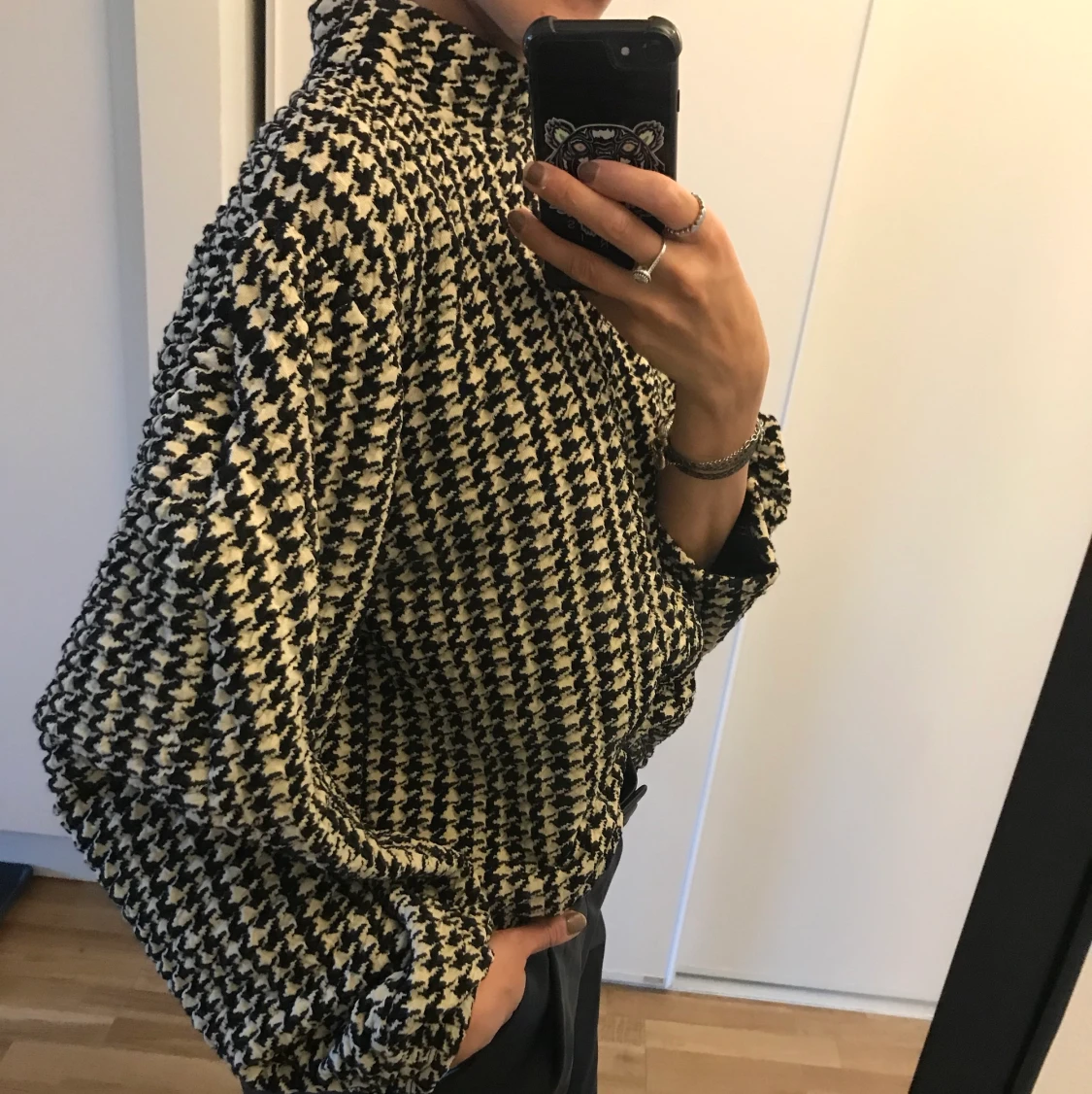 Sweatshirt, Zara , Size M - 90