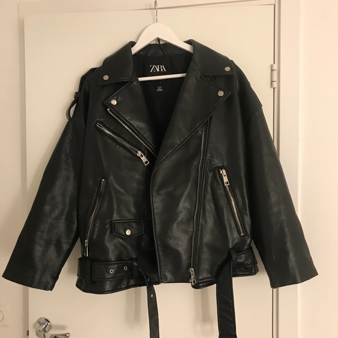 Skinnjacka från Zara - 90