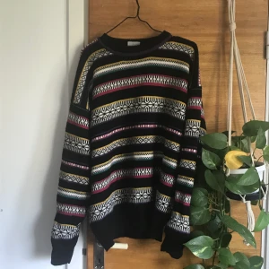 Stickad tröja - stickad tröja som jag köpte secondhand, frakt:60