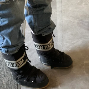 Moon boots - Moon Boot stl 35-38! Tecken på användning finns