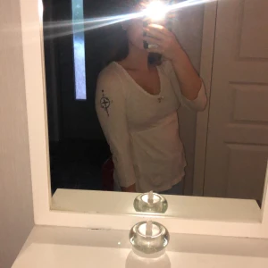 Oddmolly longsleeve - Fin tröja från märket oddmolly! Fin beigerosa färg! 🦋🦋 fler bilder i dm