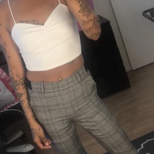 Croptop  - Aldrig använd, storlek xs 