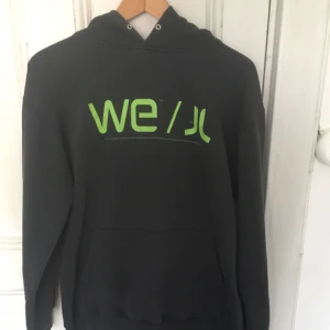  - Hoodie från Wesc