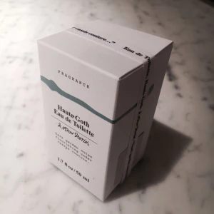  - Ny parfym från &otherstories. Oanvänt i originalförpackning. Haute Goth heter doften.