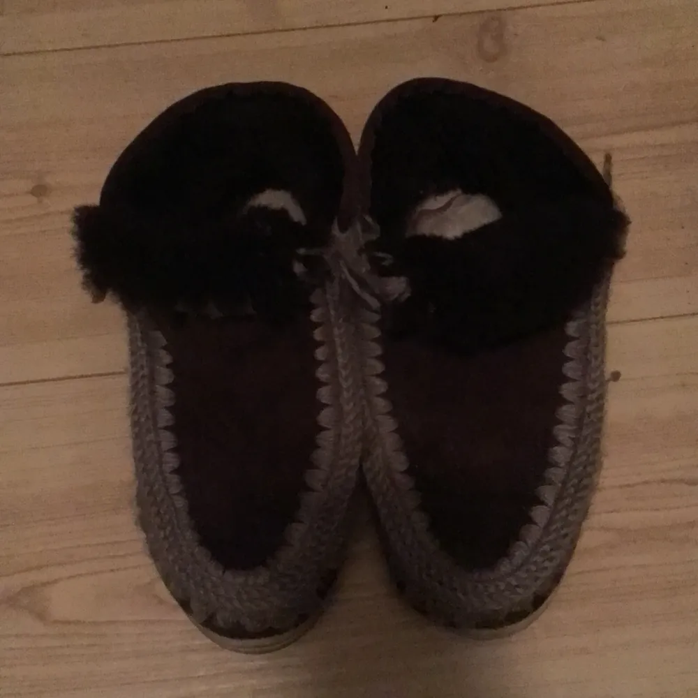 Original mou boots. Super warm. Coloe brown. Size 36. Original price 1200kr. Skor.