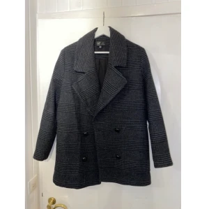 Kappa zara  - Aldrig använd. Kan både frakta och mötas upp i Göteborg. 