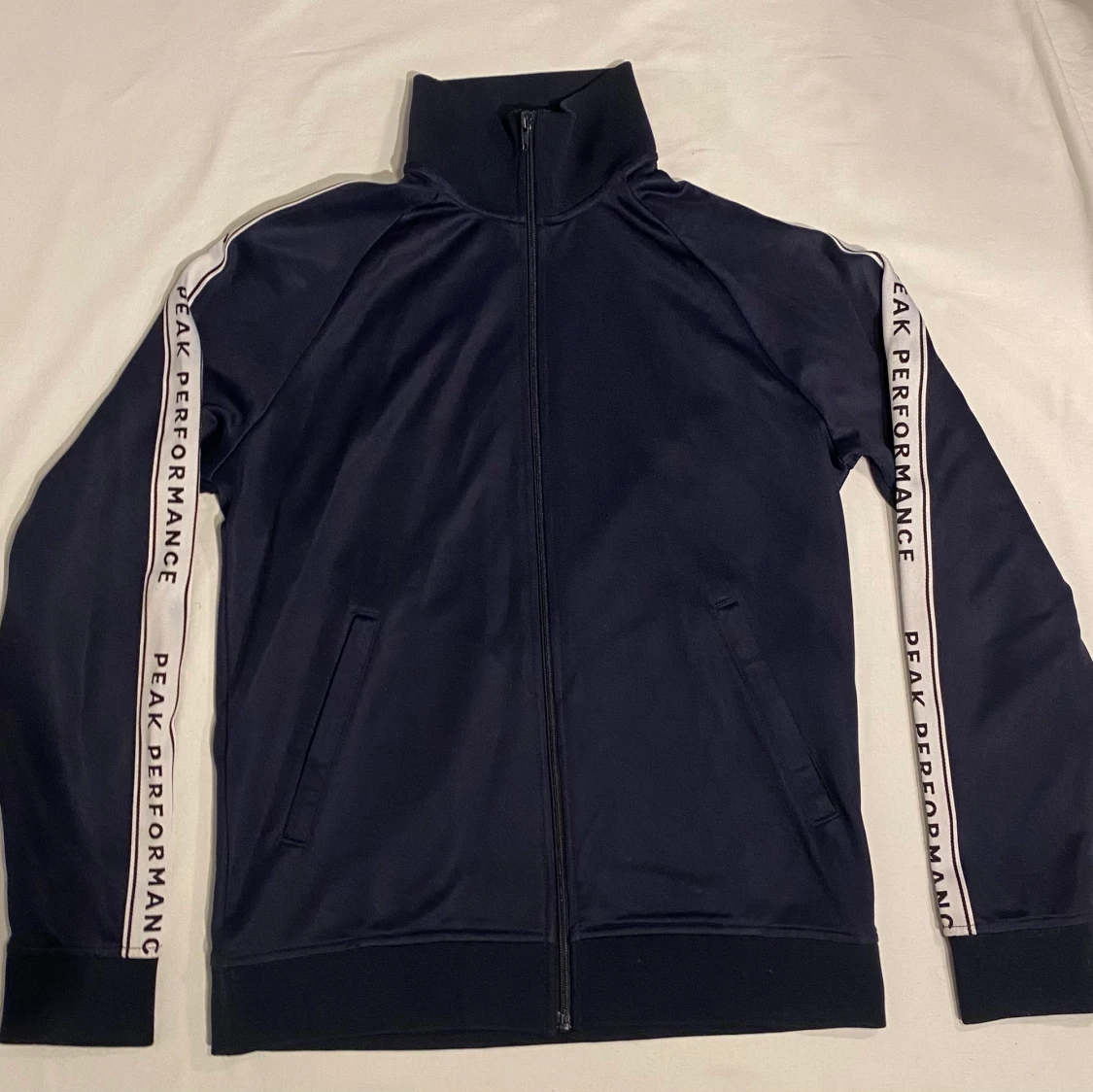 Peak Performance zip-up  - 90